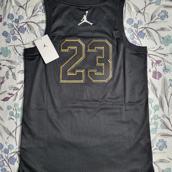 JORDAN Jersey, Authentic, Boys LARGE, Black/Gold, #23 - Picture 4 of 7